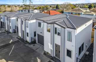 232&234 Whitney Street, Blockhouse Bay