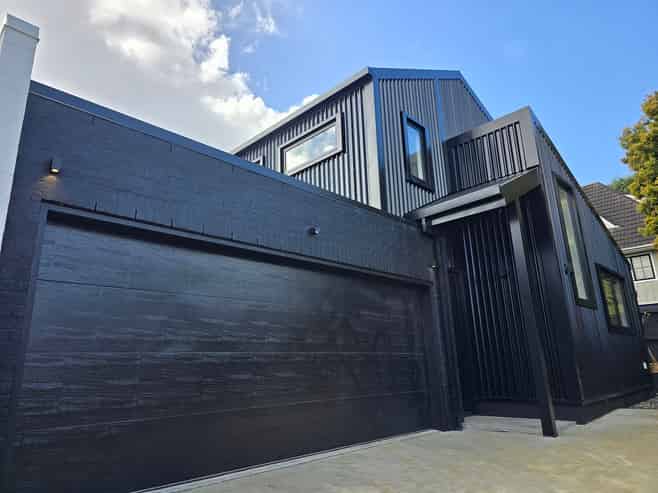 4 Queensway, Three Kings