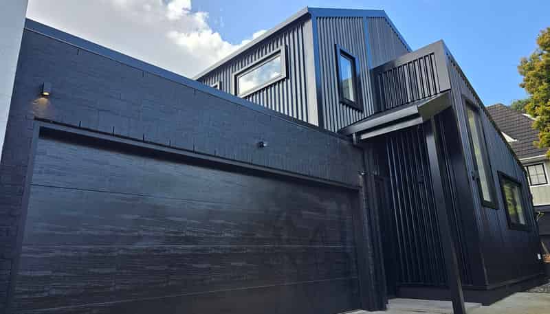 4 Queensway, Three Kings