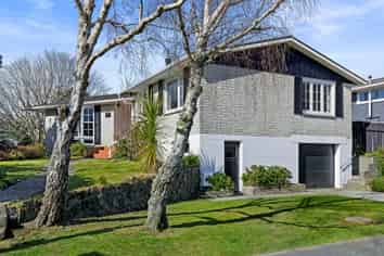 27 Sunbrae Drive, SILVERSTREAM