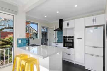 2/32A Ararino Street, TRENTHAM