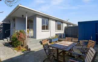 2/32A Ararino Street, TRENTHAM