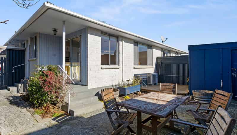 2/32A Ararino Street, TRENTHAM