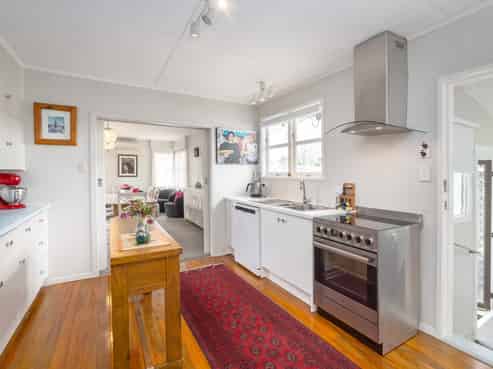 2 Wood Street, Greytown