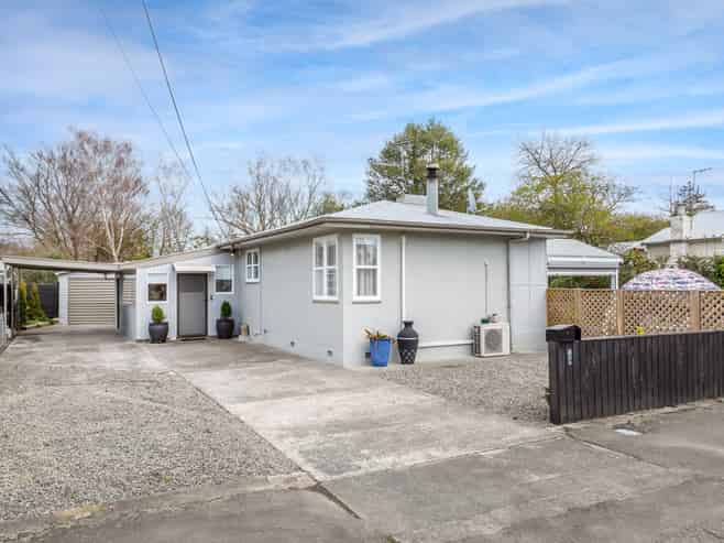 2 Wood Street, Greytown
