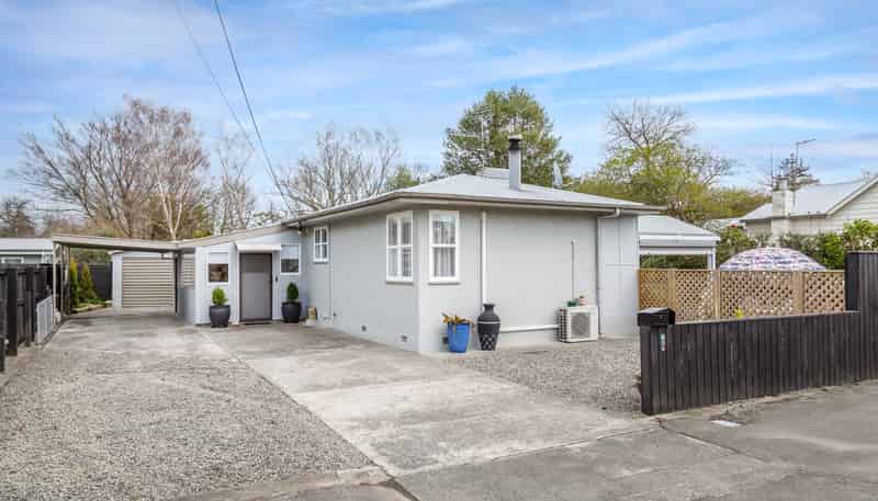 2 Wood Street, Greytown