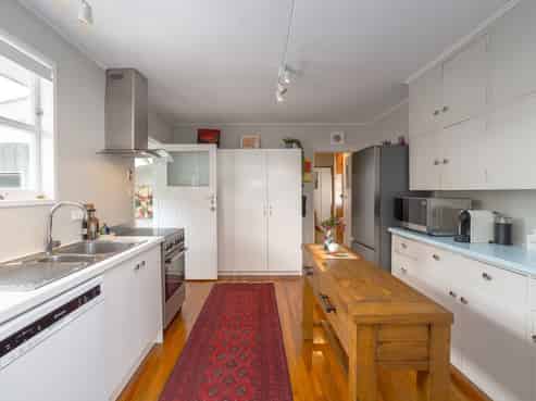 2 Wood Street, Greytown