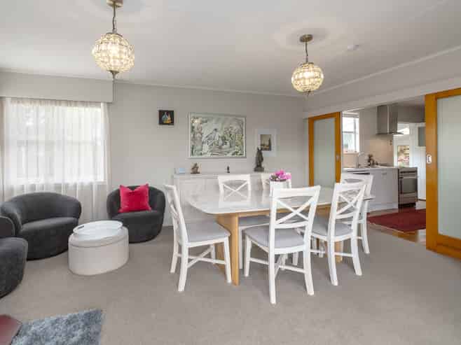 2 Wood Street, Greytown