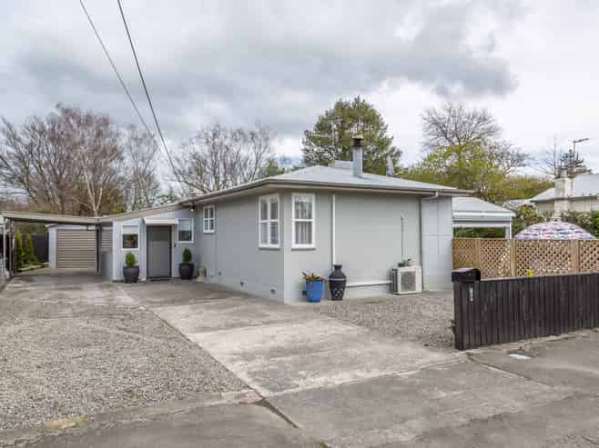 2 Wood Street, Greytown
