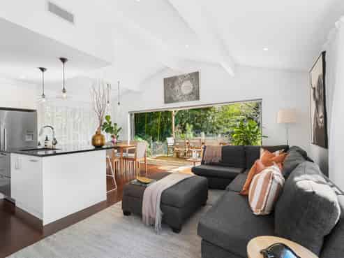 17 McClintock Road, Massey