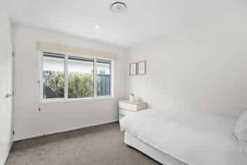 Hawkes Bay - Address withheld