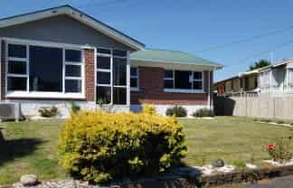 28 Lewis Street, Glenview