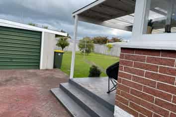 28 Lewis Street, Glenview