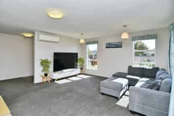 16A Clarevale Street, Burwood