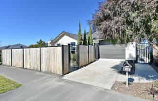 16A Clarevale Street, Burwood