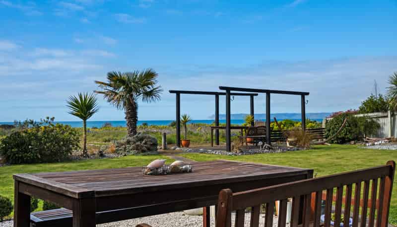 208 Rarangi Beach Road, Rarangi