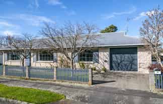 54 Cambridge Terrace, Masterton