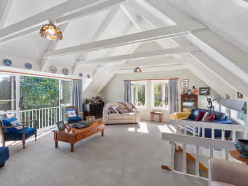 28 Kakariki Grove, Waikanae