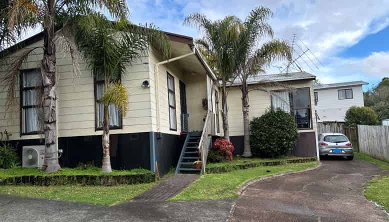 12 Garton Drive, Massey