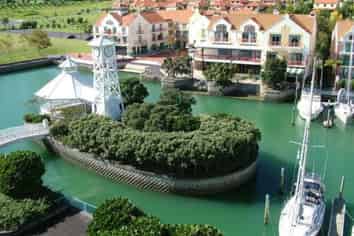 AY /164 Harbour Village Drive , Gulf Harbour