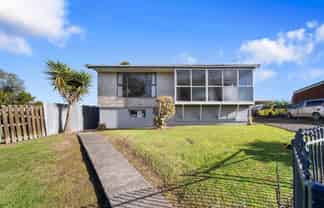 4 Pike Place, Mangere East