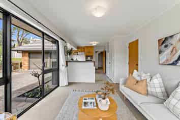 2/6 Waikato Place, Saint Johns