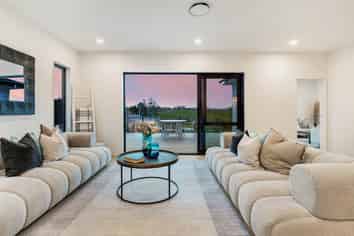 49 Tipu Crescent, Milldale