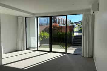 1 Gateway Avenue, Beachlands
