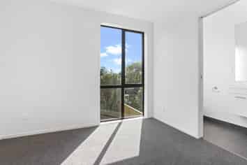 3/10 Shamrock Lane, Te Atatu Peninsula