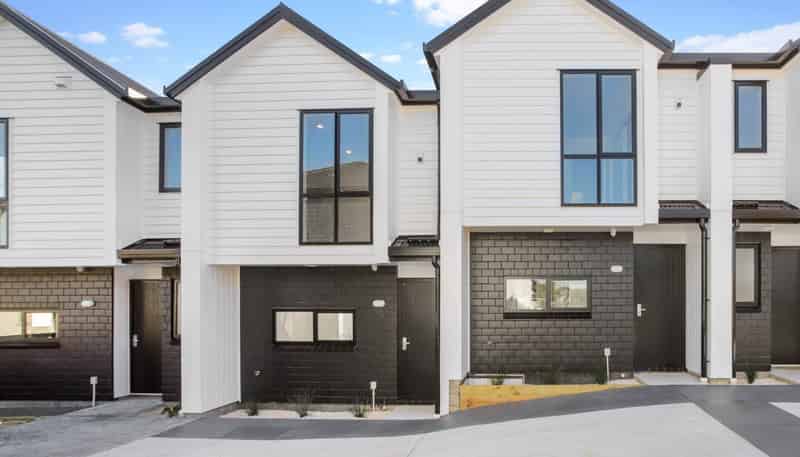 3/10 Shamrock Lane, Te Atatu Peninsula