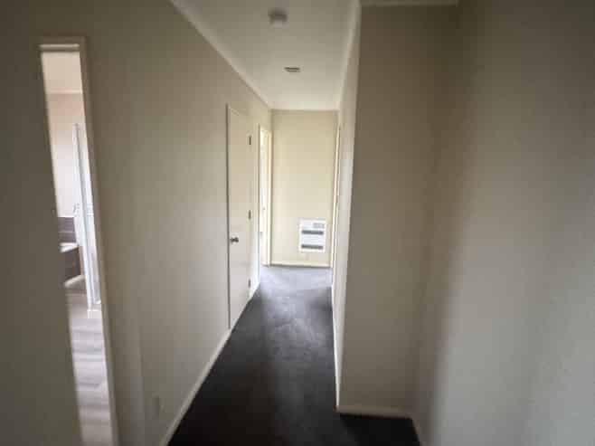 28 Diomede Glade, Flagstaff