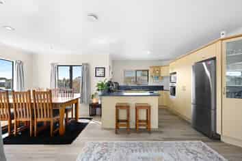 28 Diomede Glade, Flagstaff