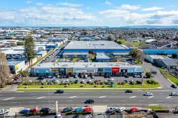 Fully Fitted Medical / Retail – Invest or Occupy