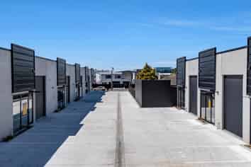 Price reduced - brand new industrial unit