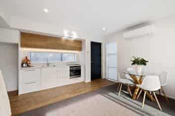 2/59 Waimairi Road, Ilam