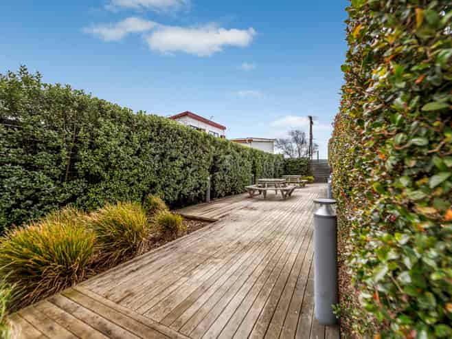 102/82 Jellicoe Road, Panmure