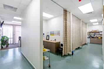 Part-Vacant Medical – Invest or Occupy