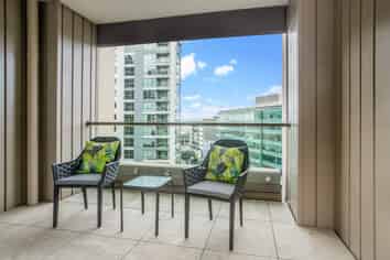 819/41 Beach Road, Auckland Central