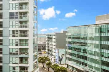 819/41 Beach Road, Auckland Central