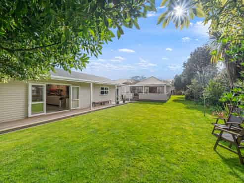 3 Heretaunga Square, Silverstream