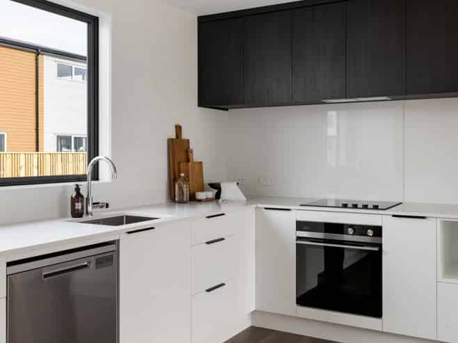 / Jacks Landing Drive , Hamilton Lake