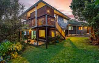 24 Kaurilands Road, Titirangi