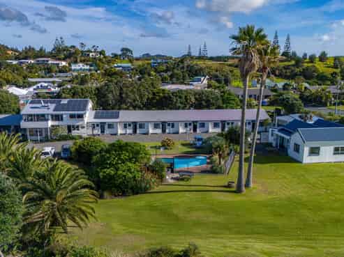 STUNNING LOCATION + TOP NOTCH INVESTMENT