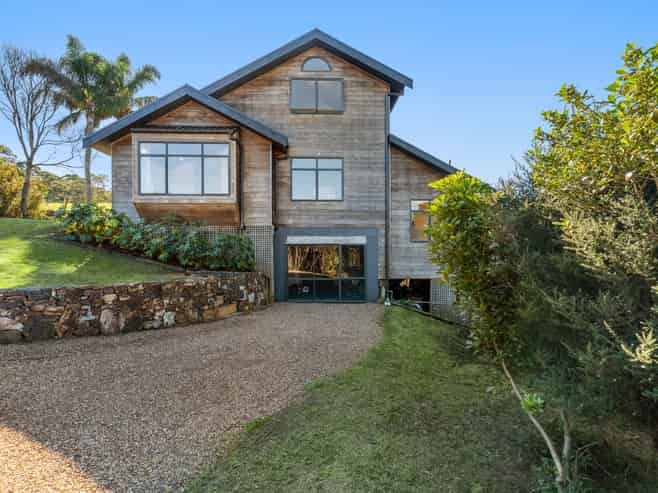 115 Wilma Road, Surfdale