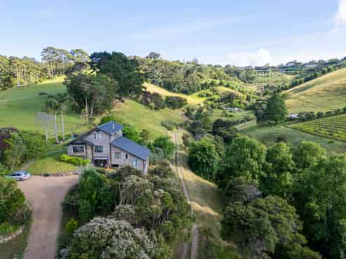 115 Wilma Road, Surfdale