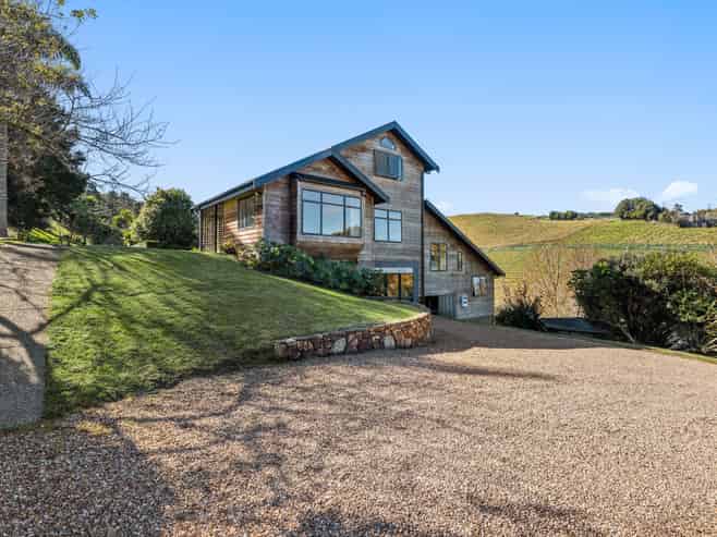 115 Wilma Road, Surfdale