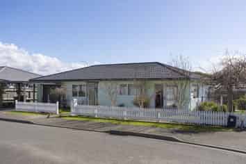 3 Woodland Place, Richmond