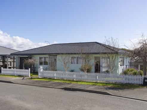 3 Woodland Place, Richmond