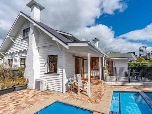 8 Riro Street, Hamilton East