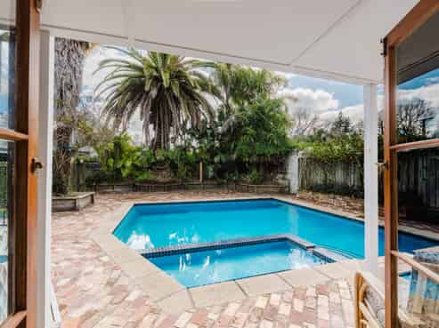 8 Riro Street, Hamilton East
